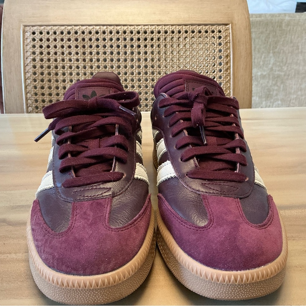 ADIDAS men’s Samba sneakers 8.5